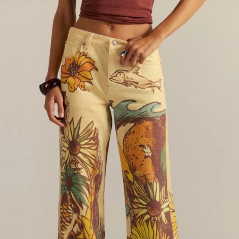 We The Free  tinsley beach scene printed denim jeans sunflowers wide leg barrel - Picture 4 of 14
